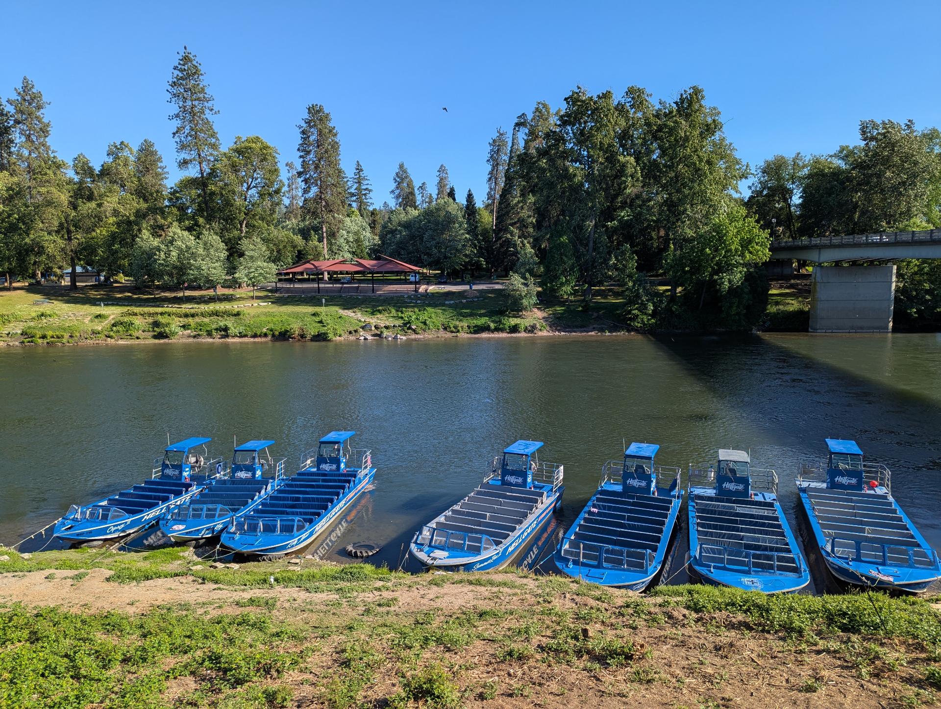 PXL_20250603_005028996sm