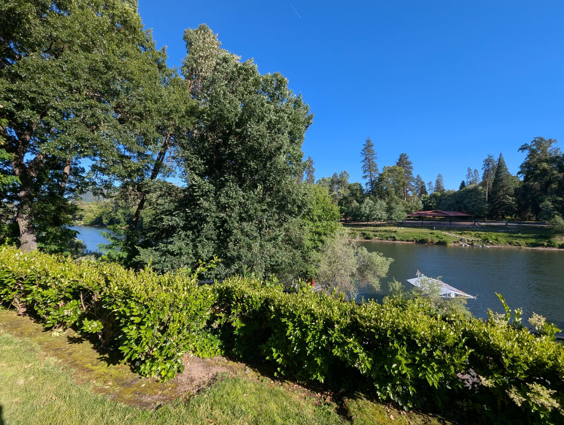 PXL_20250603_010405394sm