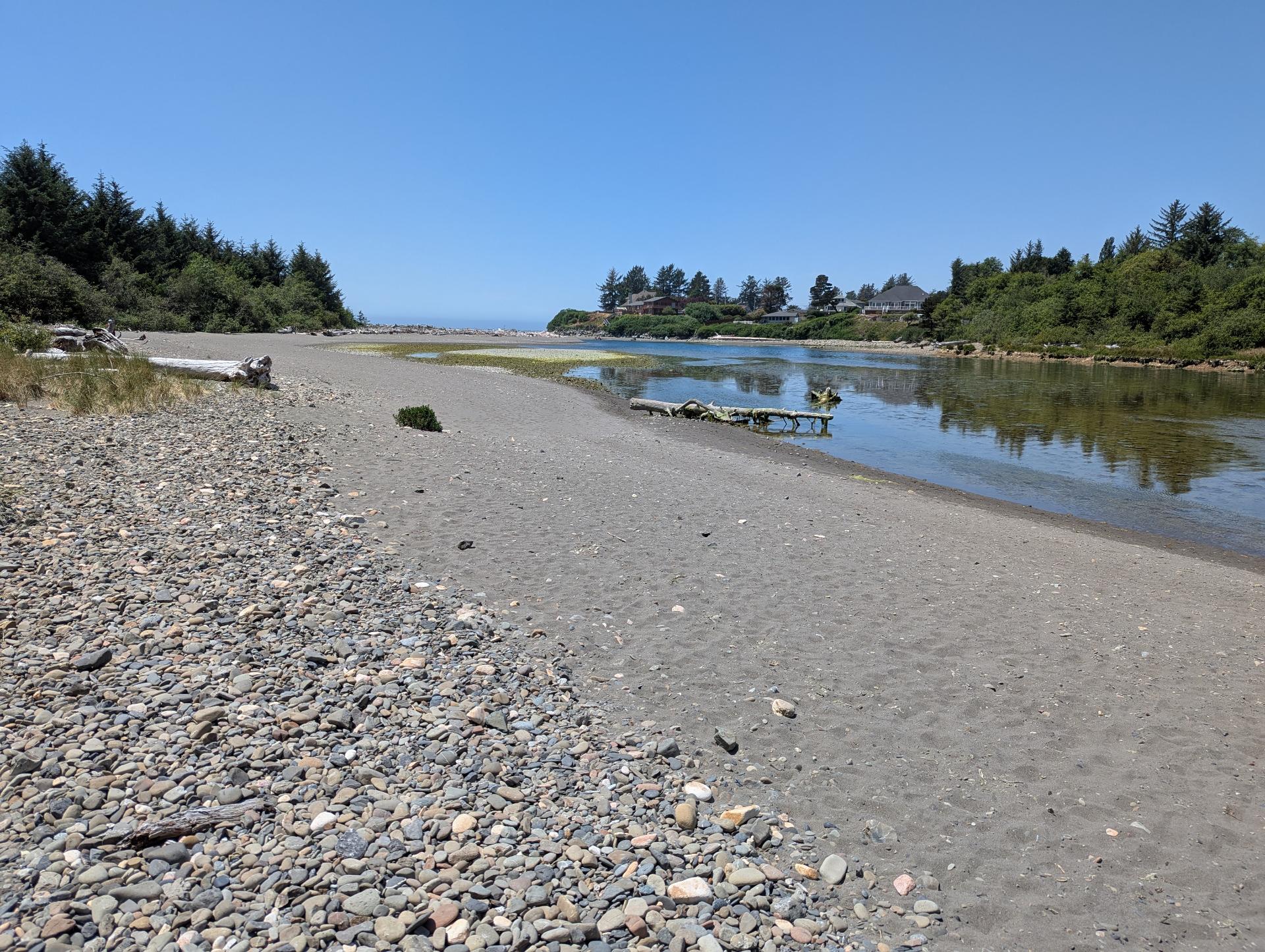 PXL_20250605_204810679sm