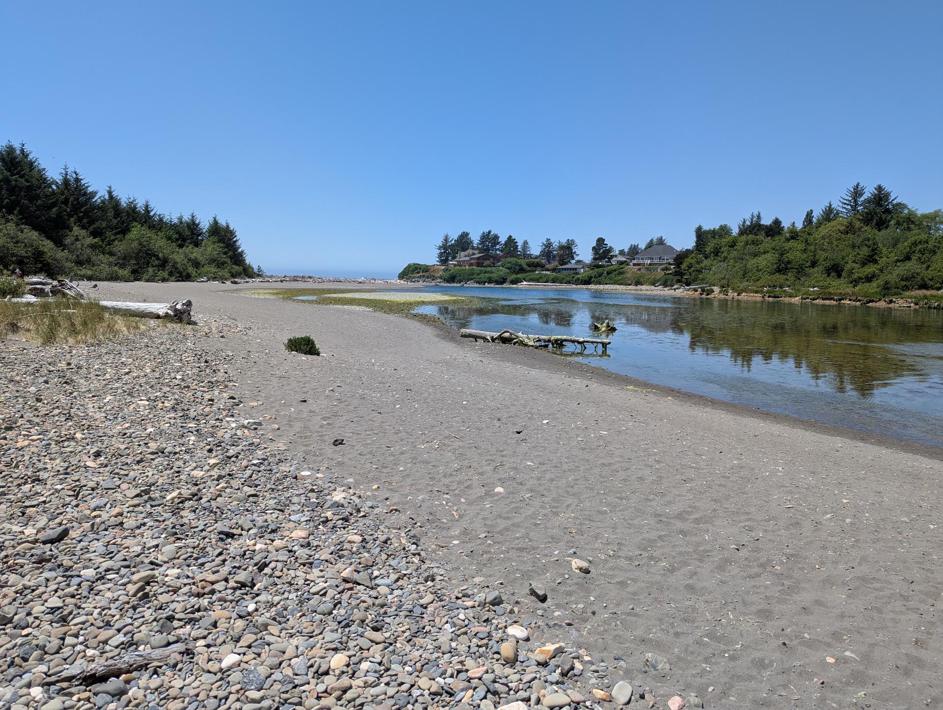 PXL_20250605_204820183sm