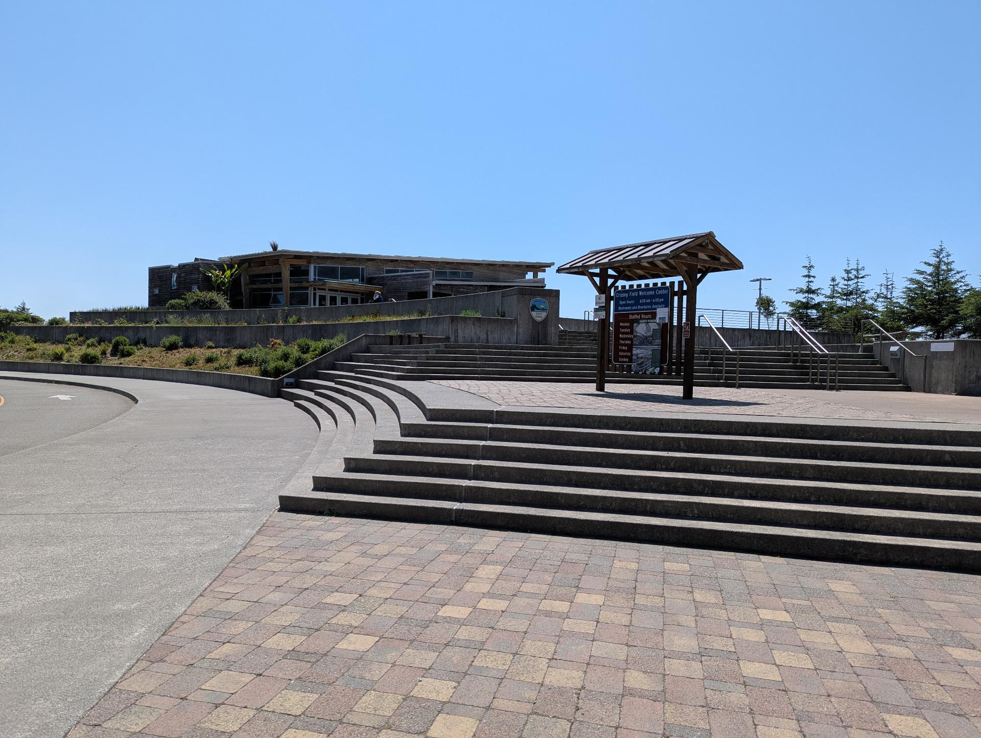 PXL_20250605_212854487sm